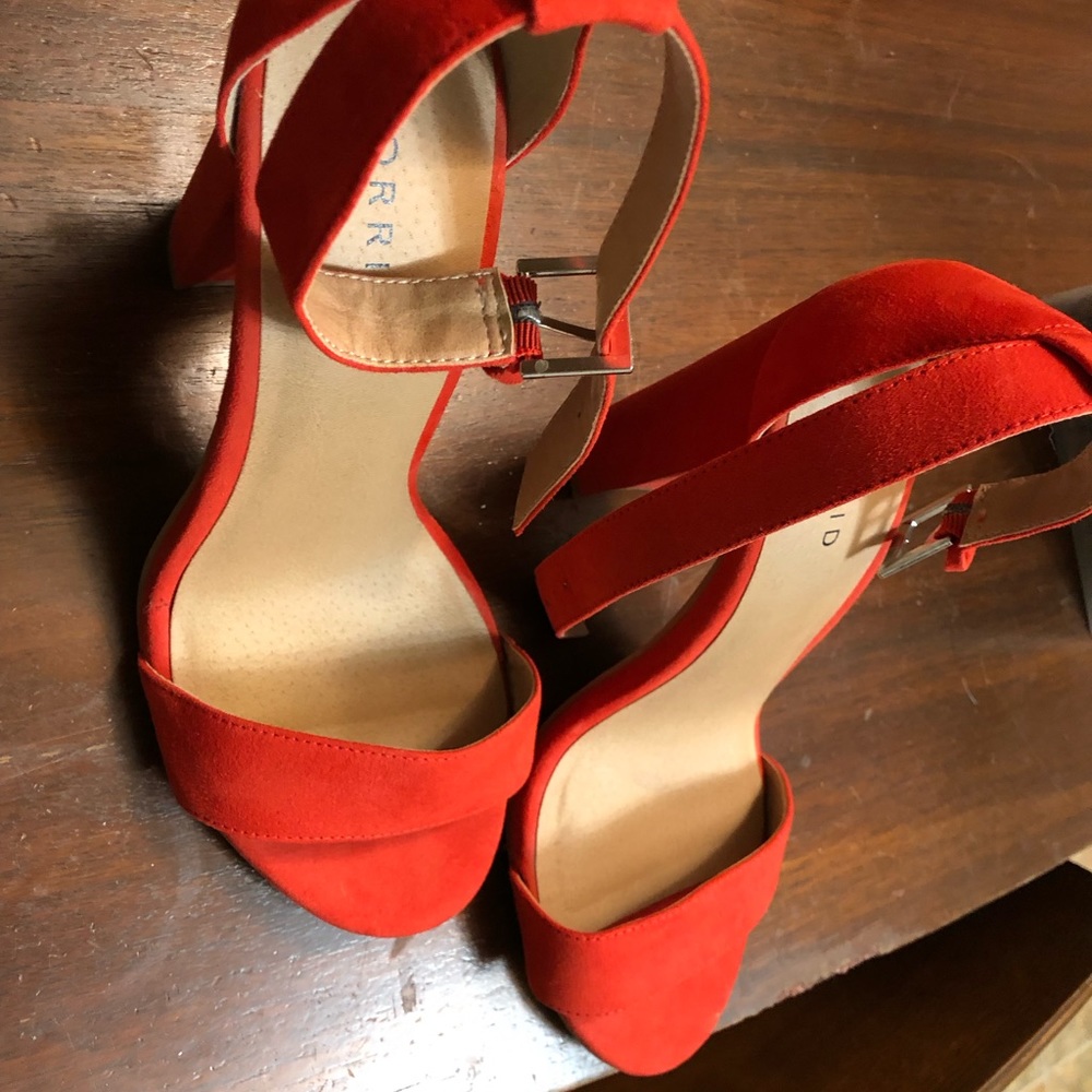 Heels - Picture 4 of 9